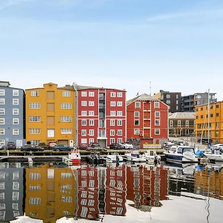 Fjord View By The Canal, Centre, Sleeps 4 Appartamento Trondheim